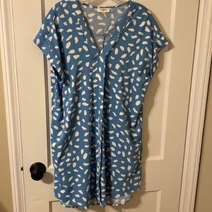 Umgee Light Blue Leopard Short Sleeve Dress with Pockets